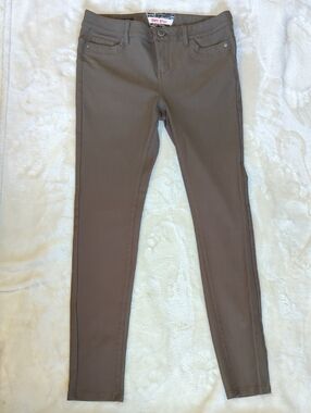 Hot Kiss Juniors "Get The Lift" 5 Pocket Pants Size 9 NWT